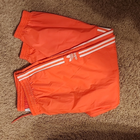 Addidas - Picture 1 of 4